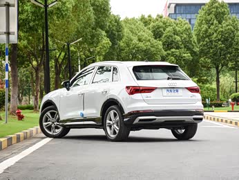 奥迪q3 2023款 35 tfsi 时尚致雅型(1.5t)