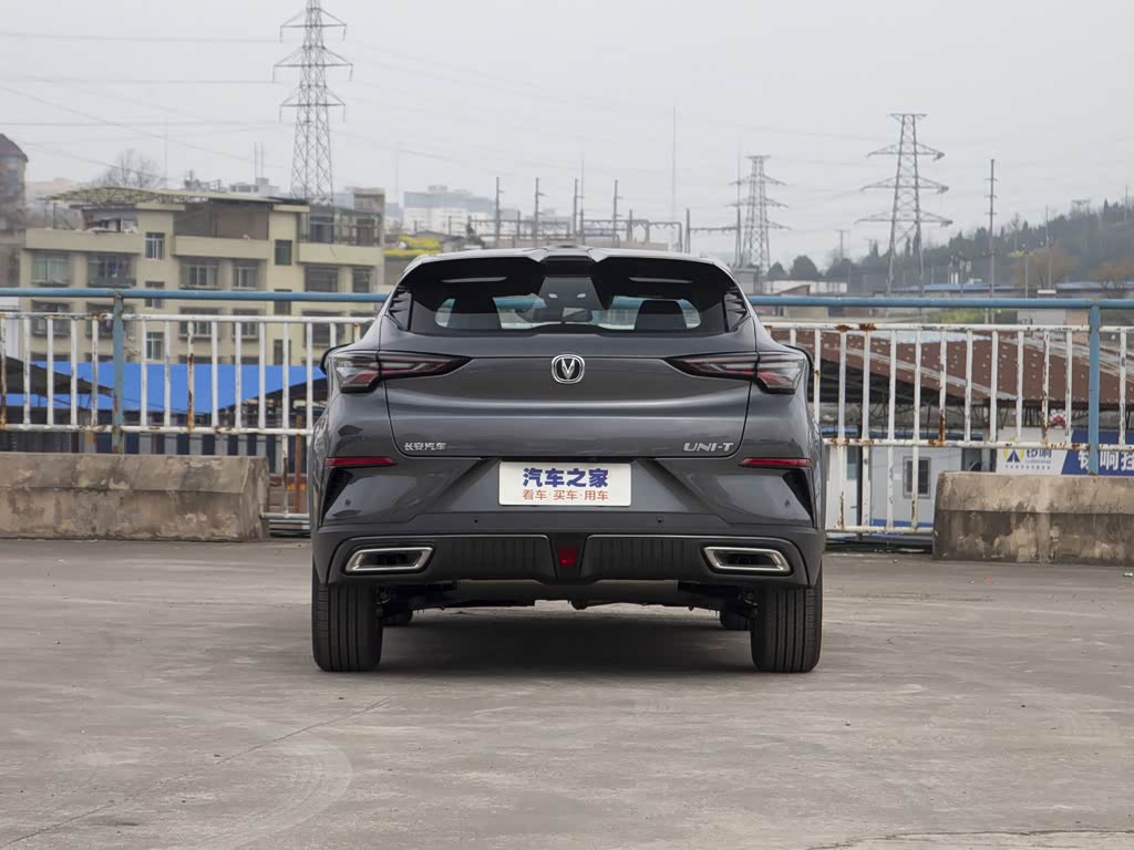 长安汽车 长安uni-t 2022款 1.5t 卓越型