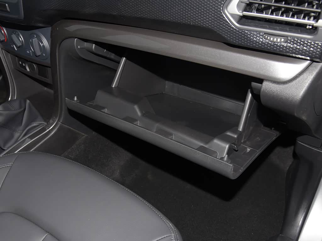 5t两驱干饭版精英型1820mm货箱gw4g15k