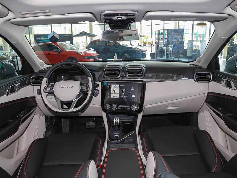 领克 领克02 2021款 1.5td dct两驱耀plus