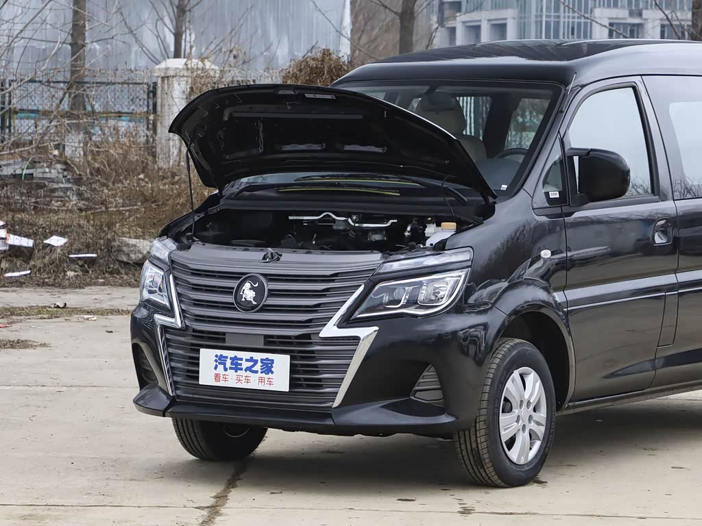 东风风行 菱智 2022款 改款 奋斗款 m5l 2.0l 基本型 7座