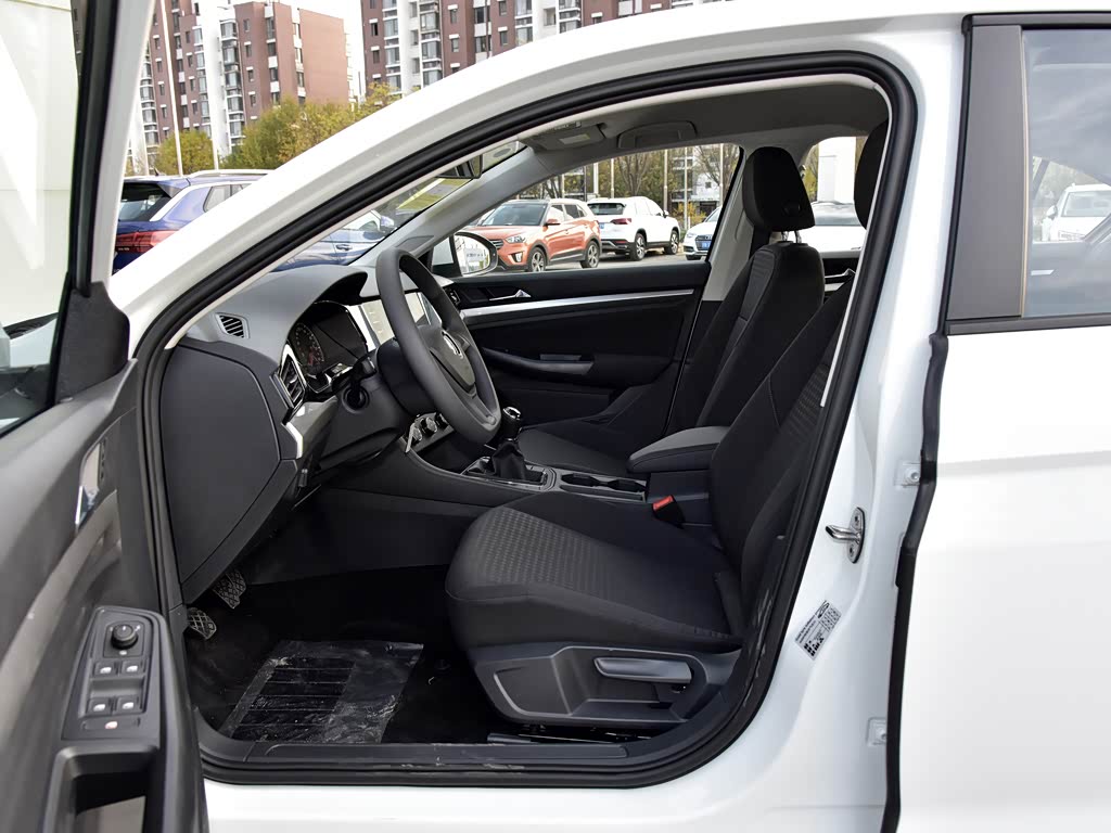 一汽-大众 宝来 2021款 1.5l 手动时尚智联版