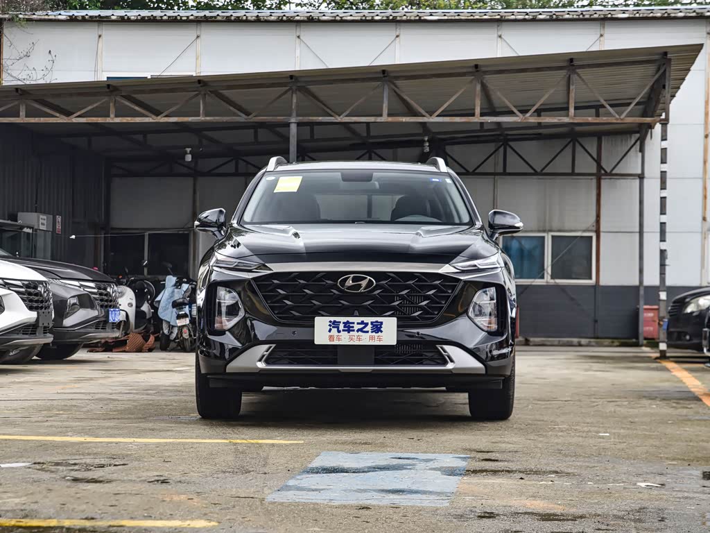 北京现代 胜达 2023款 旅行家 380t gdi 自动四驱glx htrac精英版