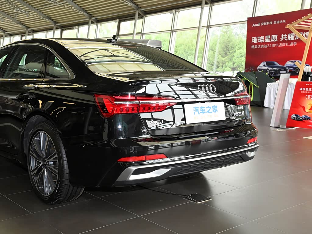 一汽奥迪 奥迪a6l 2023款 改款 55 tfsi quattro 旗舰动感型