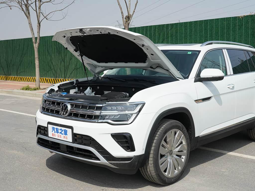 上汽大众 途昂 2022款 530 v6 四驱尊崇旗舰版