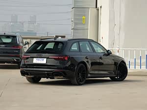 奥迪rs4售价8288万起欢迎试乘试驾