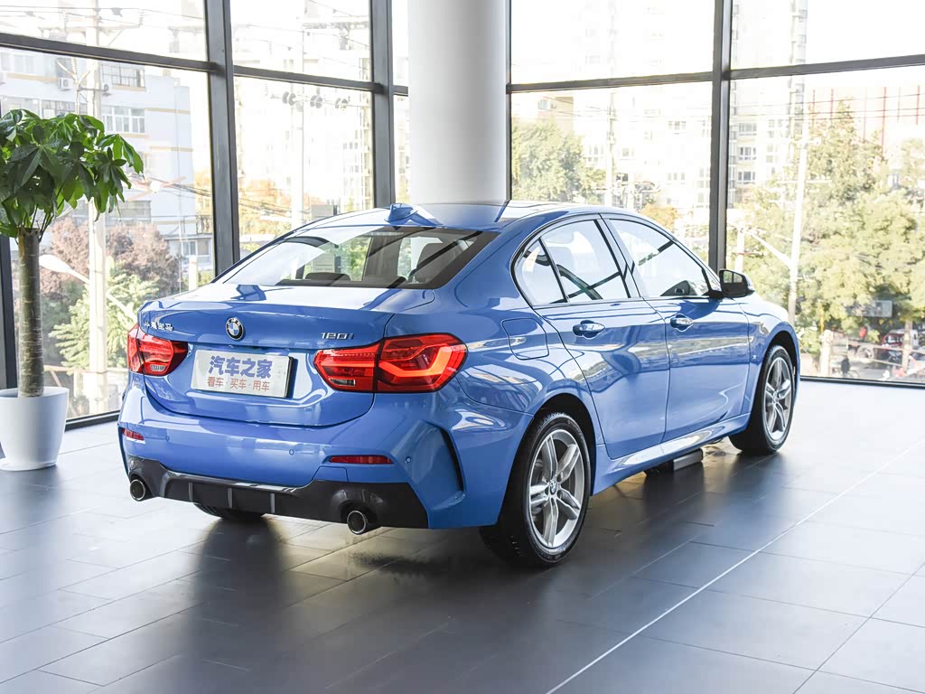华晨宝马 宝马1系 2021款 120i m运动曜夜版 天际蓝 其它细节