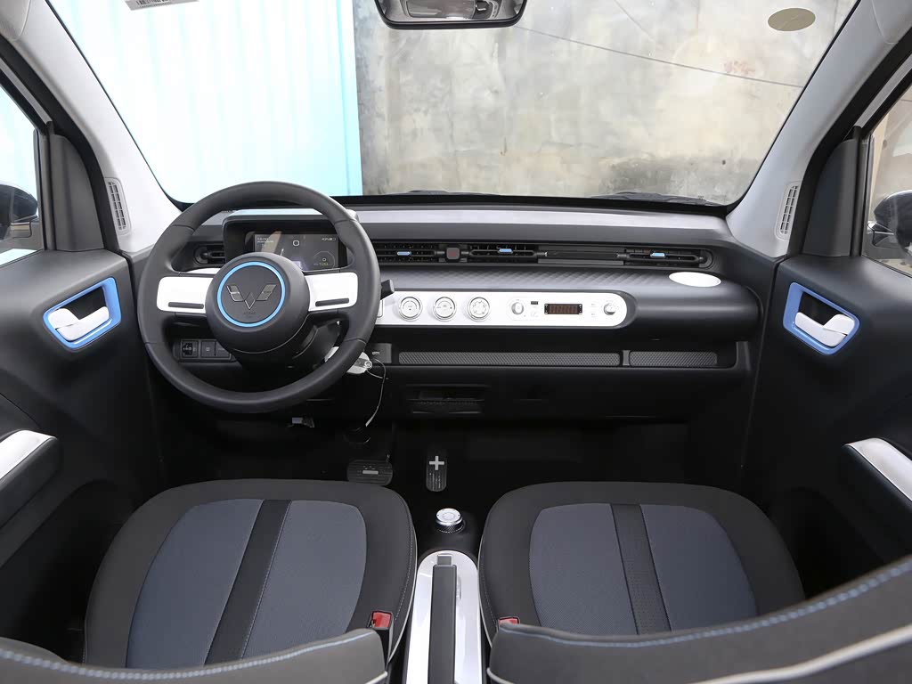 上汽通用五菱 宏光miniev 2022款 gameboy 300km 玩乐款 磷酸铁锂