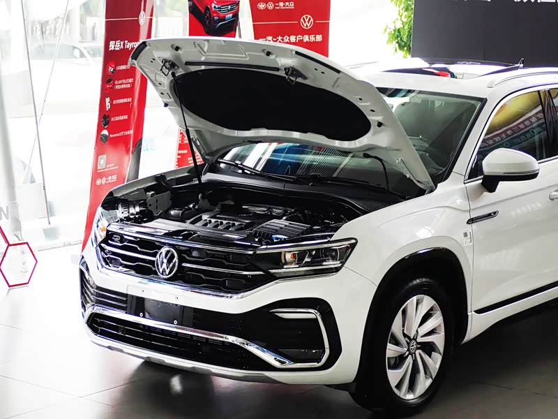 一汽-大众 探岳x 2020款 330tsi 两驱尊贵智联版