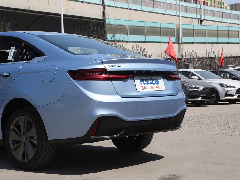 吉利几何 吉利几何a 2021款 pro 畅享高维续航版 430km a430立方版