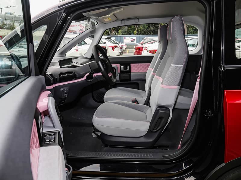 上汽通用五菱 新宝骏e300 2020款 星际智趣版