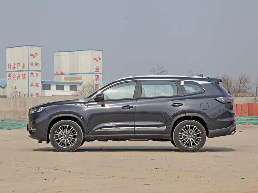 奇瑞汽车 瑞虎8 plus 2022款 鲲鹏版 390tgdi dct豪情版