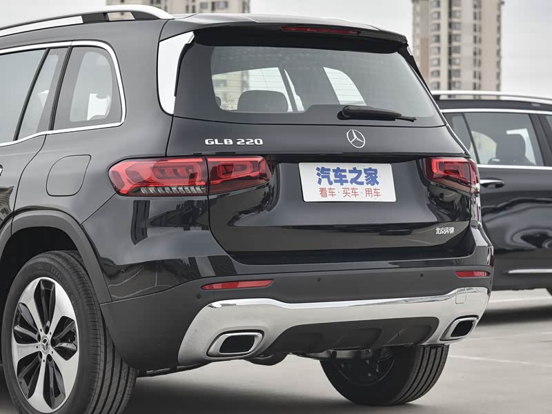 北京奔驰 奔驰glb 2023款 glb 220 时尚型