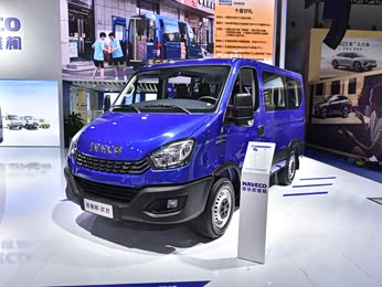 依维柯欧胜 2021款 3.0t 自动超瑞短轴低顶手动门f1c