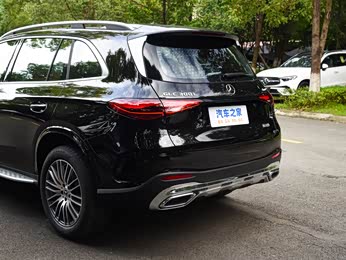 奔驰glc 2023款 改款 glc 300 l 4matic 动感型 5座