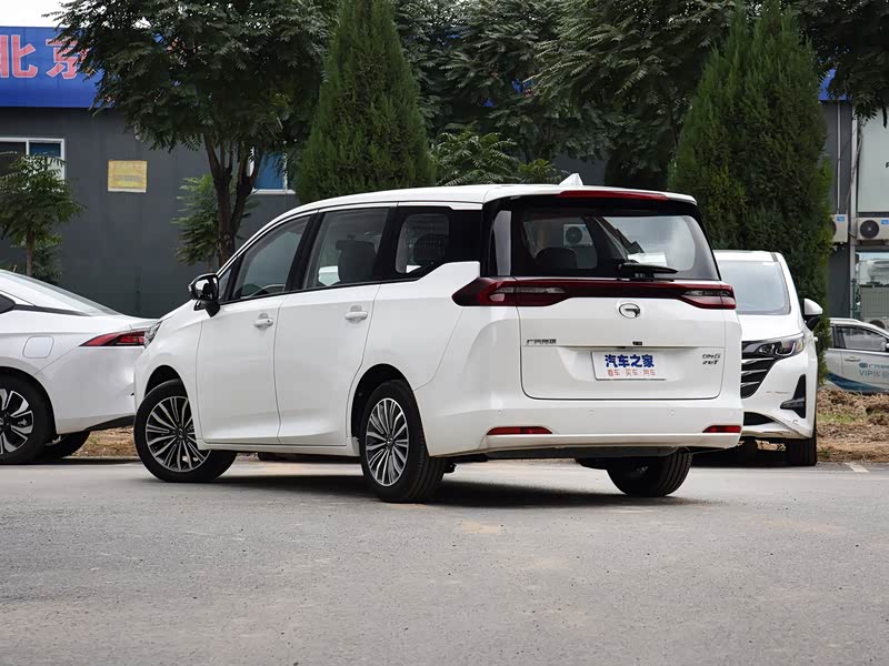 广汽乘用车 传祺gm6 2019款 270t 自动尊荣版(六座)国vi