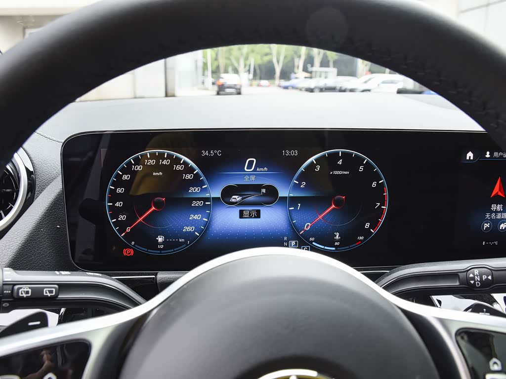 普宁市骏荣奔驰4s店>北京奔驰>奔驰gla>2023款改款gla200>中控方向盘>