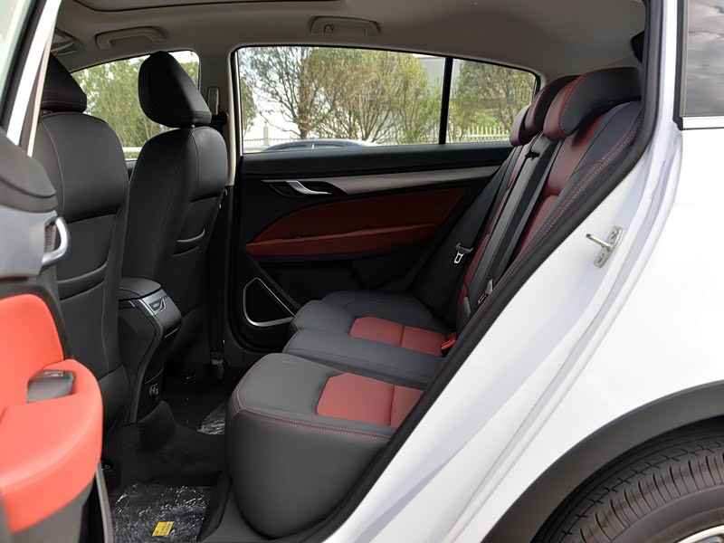 吉利汽车 远景s1 2019款 升级版 1.5l cvt豪华型