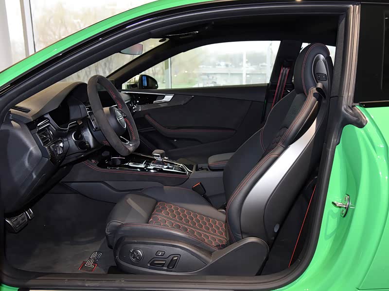 audi sport 奥迪rs 5 2022款 rs 5 2.9t coupe 黑曜版
