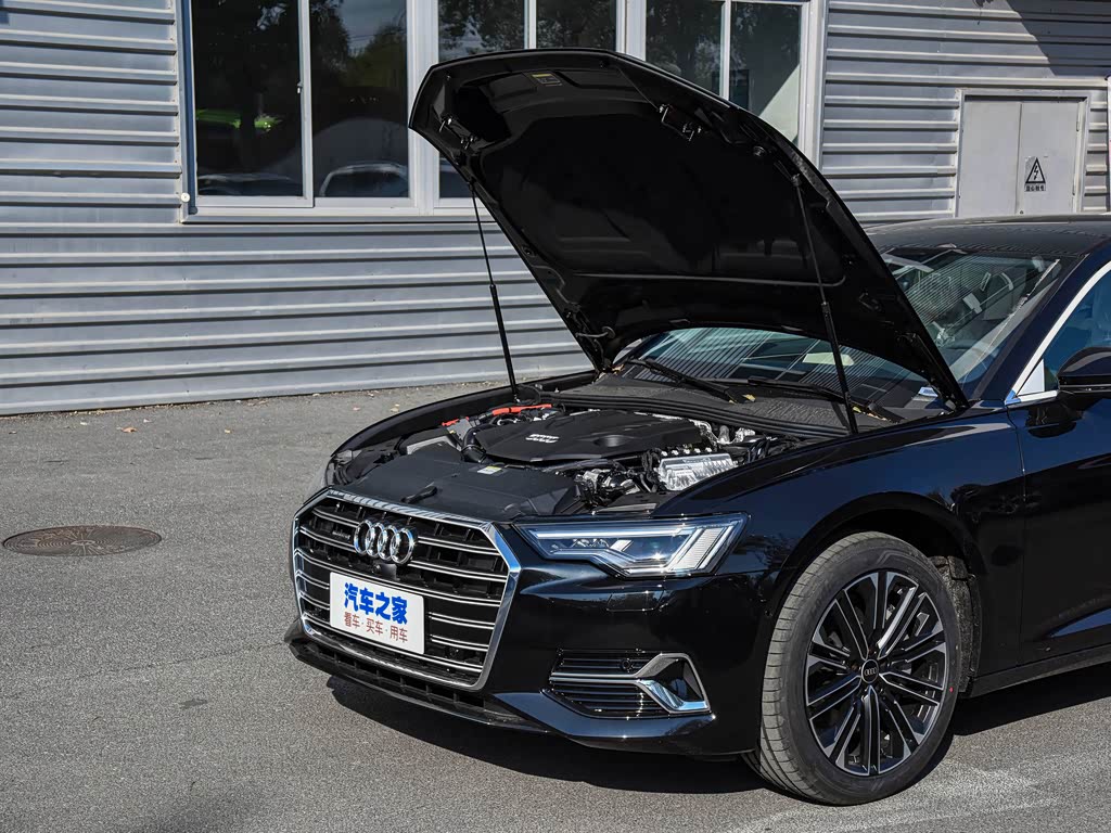 捷通达大理雅迪奥迪>一汽奥迪>奥迪a6l>2023款55tfsiquattro尊享致雅