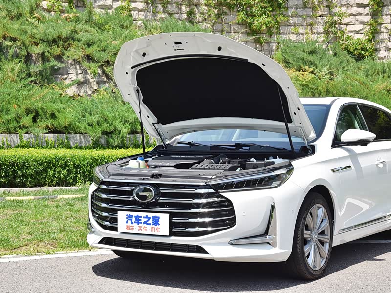 广汽乘用车 传祺ga8 2020款 390t 至尊版