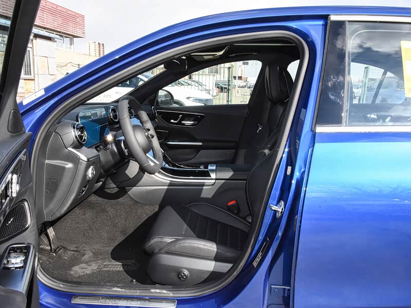 北京奔驰 奔驰c级 2022款 改款 c 200 l 运动版