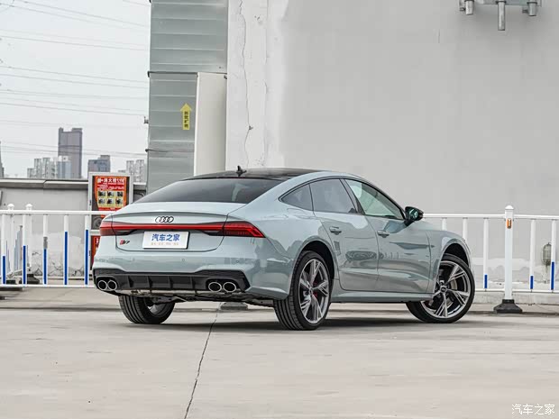 奥迪s7正价销售103.28万起 欢迎到店垂询