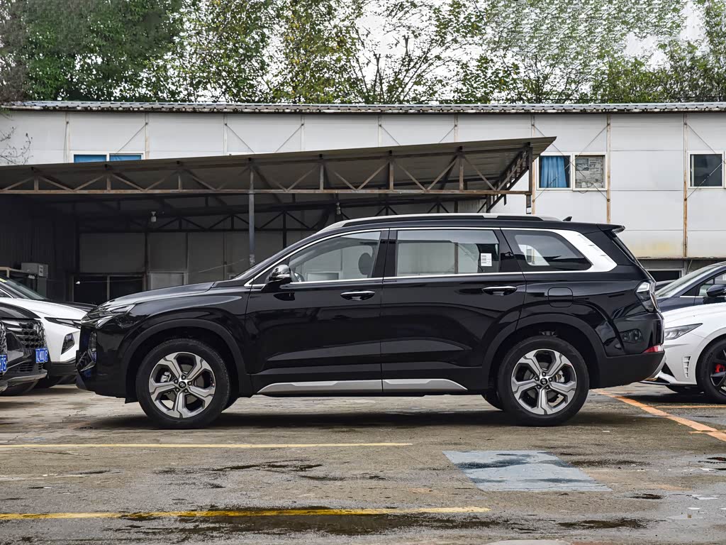 北京现代 胜达 2023款 旅行家 380t gdi 自动四驱glx htrac精英版