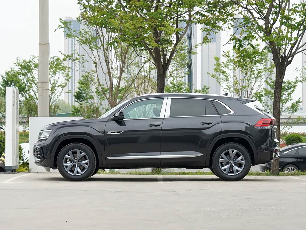 上汽大众 途昂x 2022款 330tsi 两驱豪华版