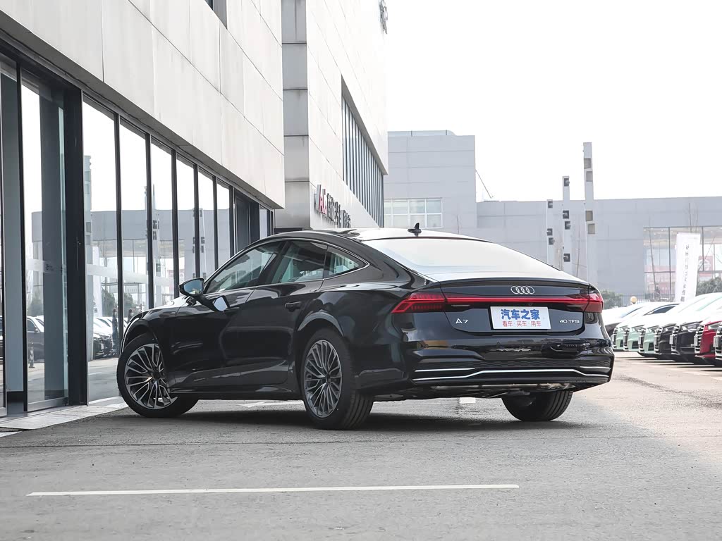 奥迪(进口) 奥迪a7 2022款 40 tfsi 豪华型
