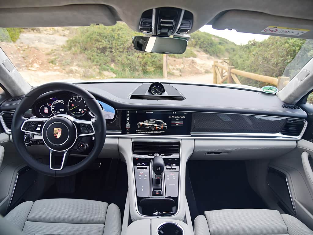 保时捷 panamera新能源 2018款 panamera turbo s e-hybrid sport