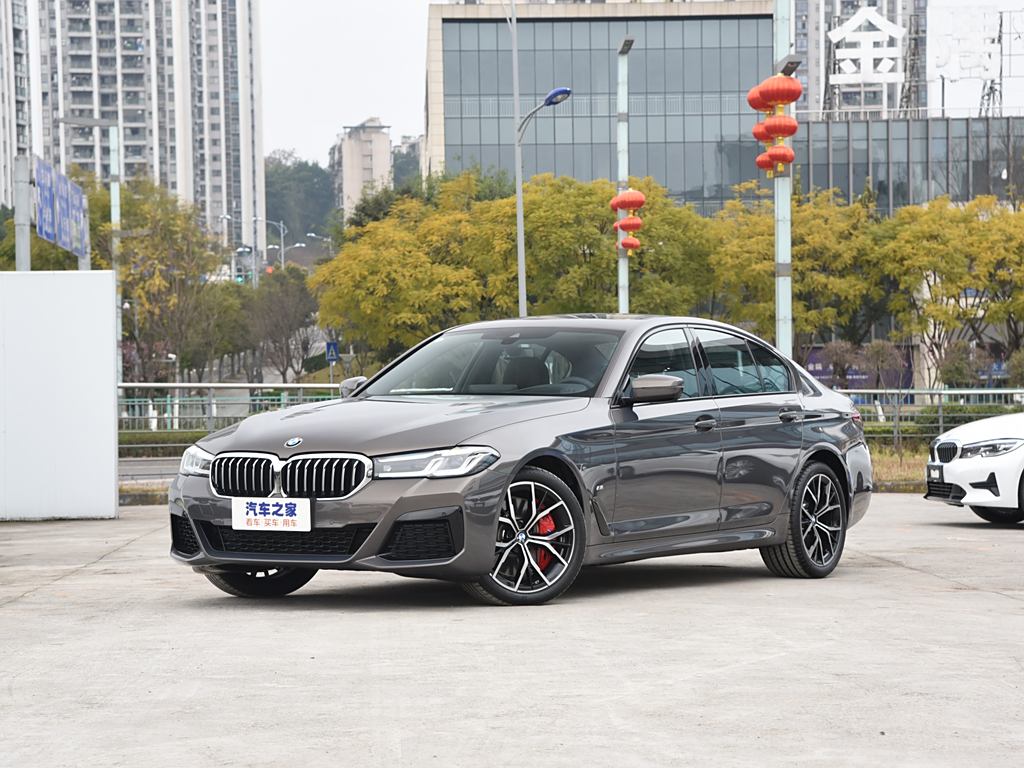 宝马(进口) 宝马5系(进口) 2022款 改款 540i 风尚版 m运动套装