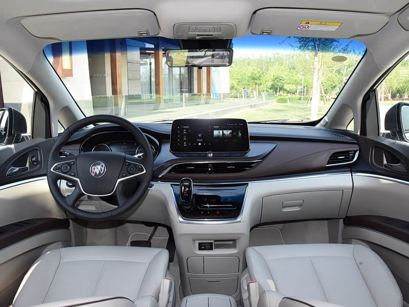 上汽通用别克 别克gl8 2020款 陆上公务舱 652t 尊贵型福祉版