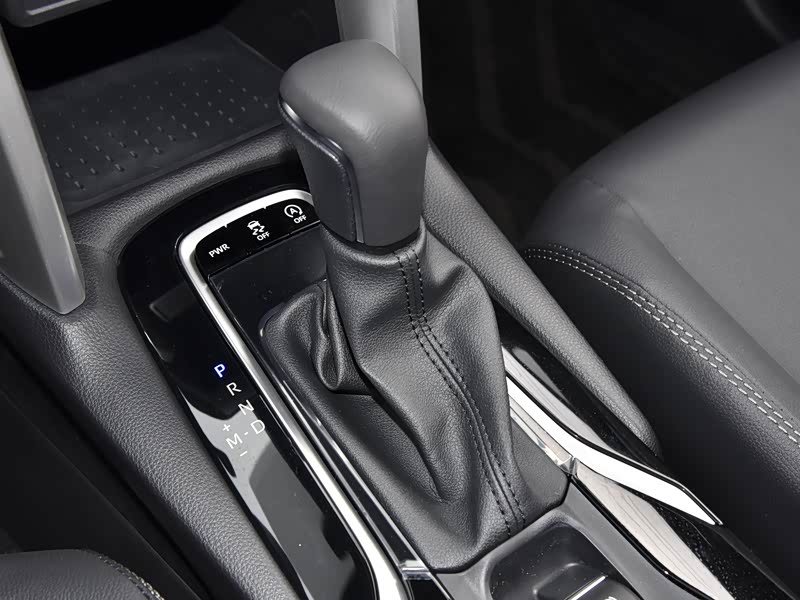 一汽丰田 卡罗拉锐放 2022款 2.0l 尊享版