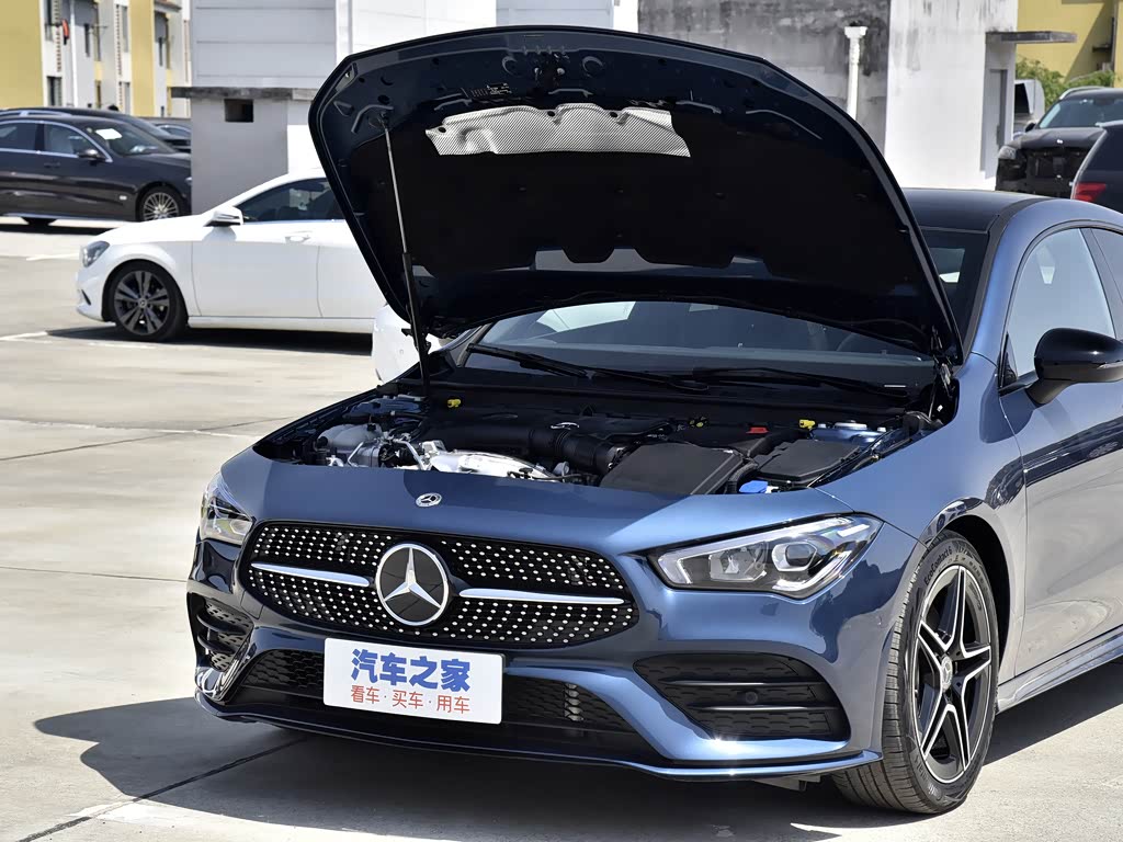 奔驰(进口) 奔驰cla 2022款 改款 cla 260 4matic