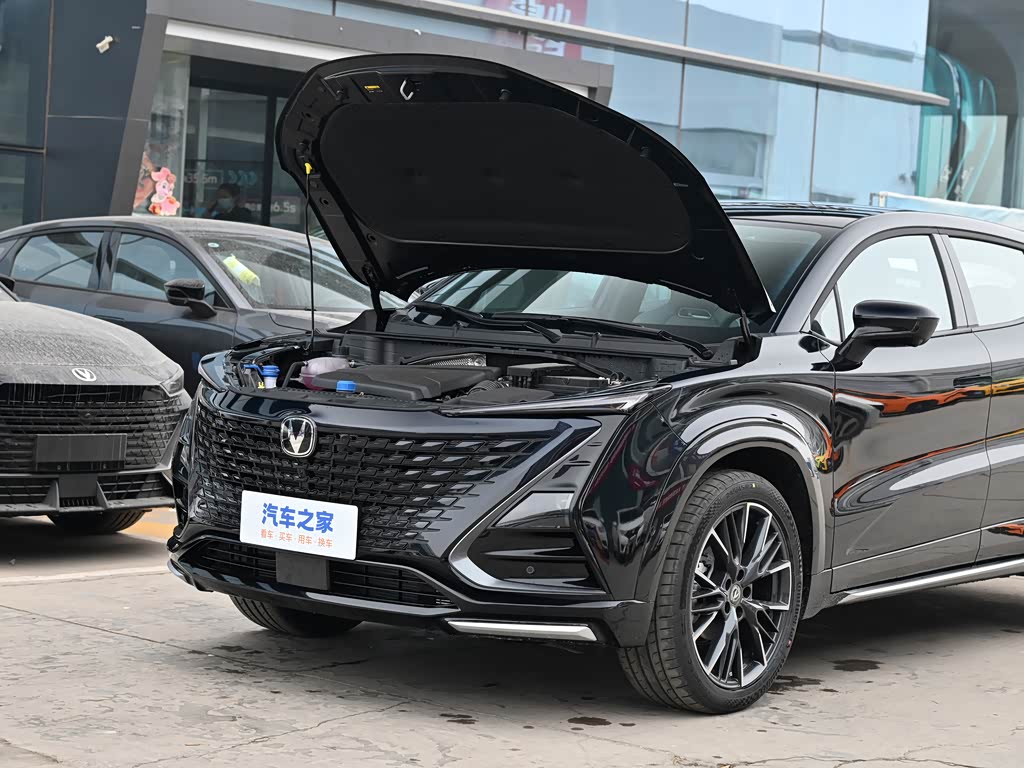 长安汽车 长安uni-t 2023款 第二代 1.5t 尊贵型