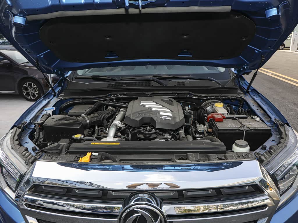 郑州日产 锐骐6 2021款 2.3t手动四驱柴油标准型平底长货箱m9t