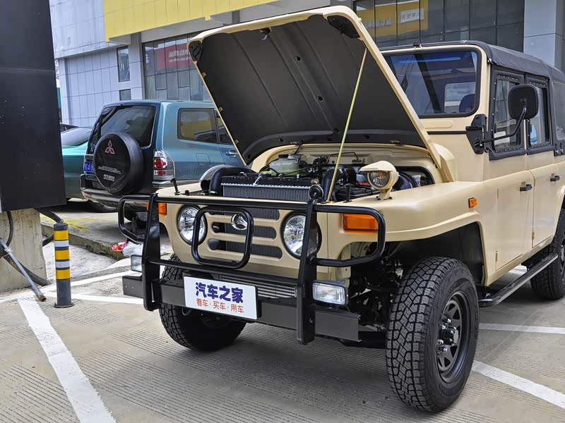 北京汽车制造厂 212 2021款 1.5t 三角门 百年致敬版