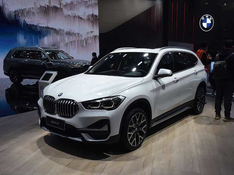华晨宝马 宝马x1 2022款 改款 xdrive25li 尊享型