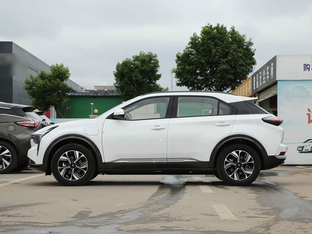 合众汽车 哪吒u 2022款 智500 三元锂