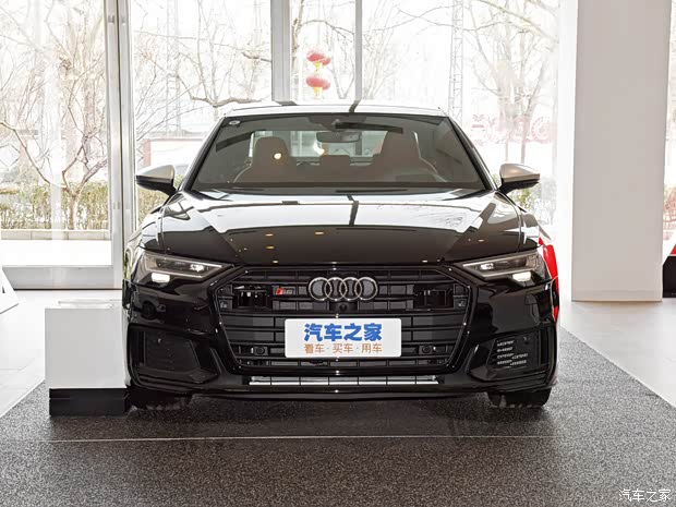 奥迪s6正价销售中 目前售价85.88万元起