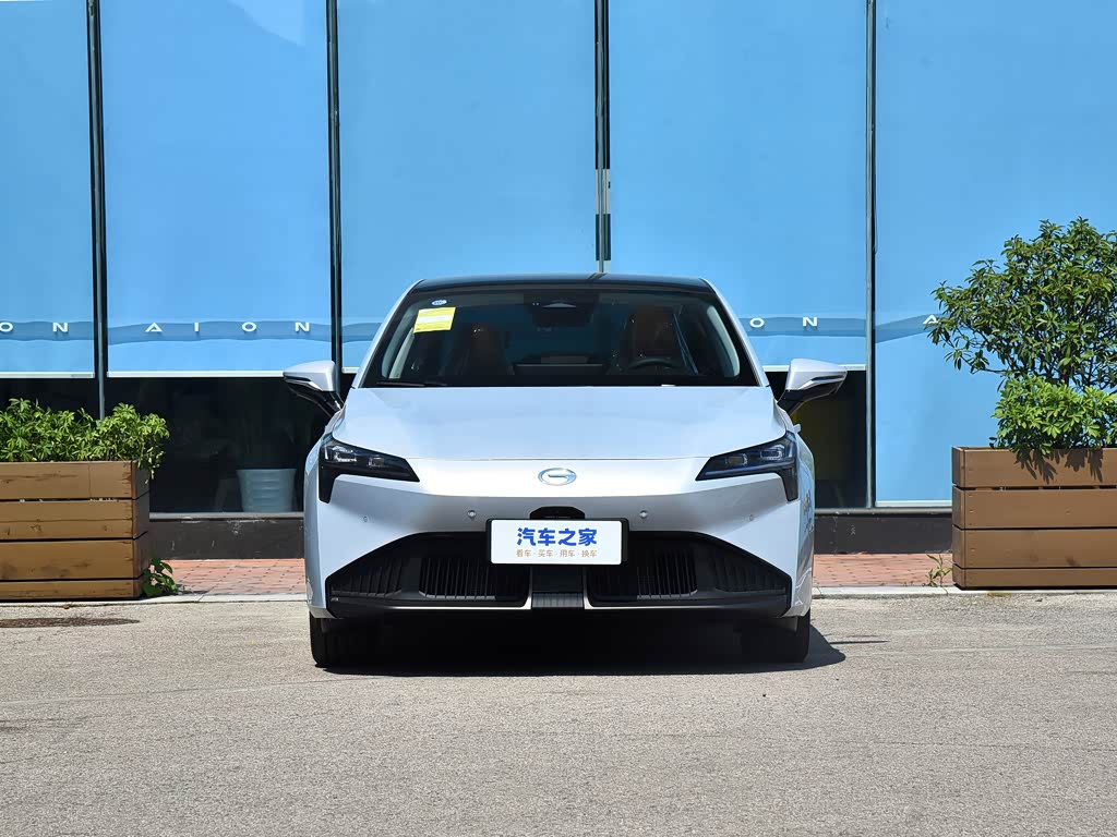 埃安 aion s plus 2023款 70 智驾版 三元锂