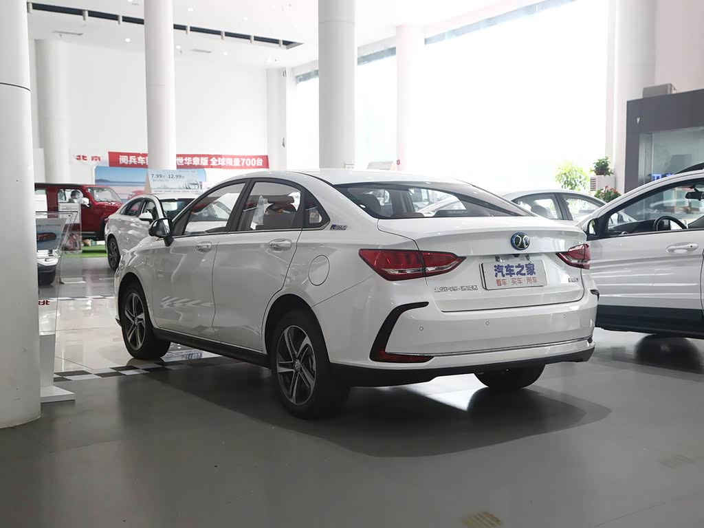 北京汽车 北京eu5 2019款 r500 智风版