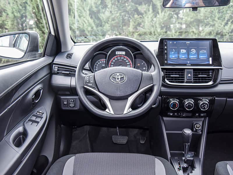 一汽丰田 威驰fs 2022款 1.5l 20周年纪念版