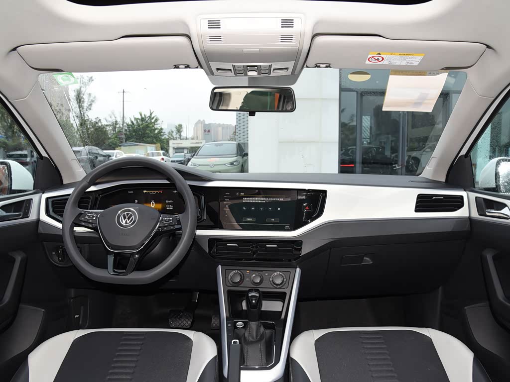 上汽大众 polo 2023款  plus 1.5l 自动炫彩科技版