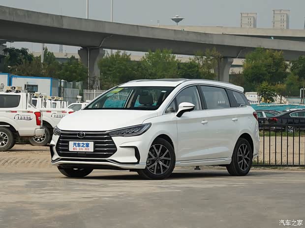 【宋max新能源直降1万 欢迎赏鉴_比亚迪王朝乐山嘉弘迪店优惠促销欢迎