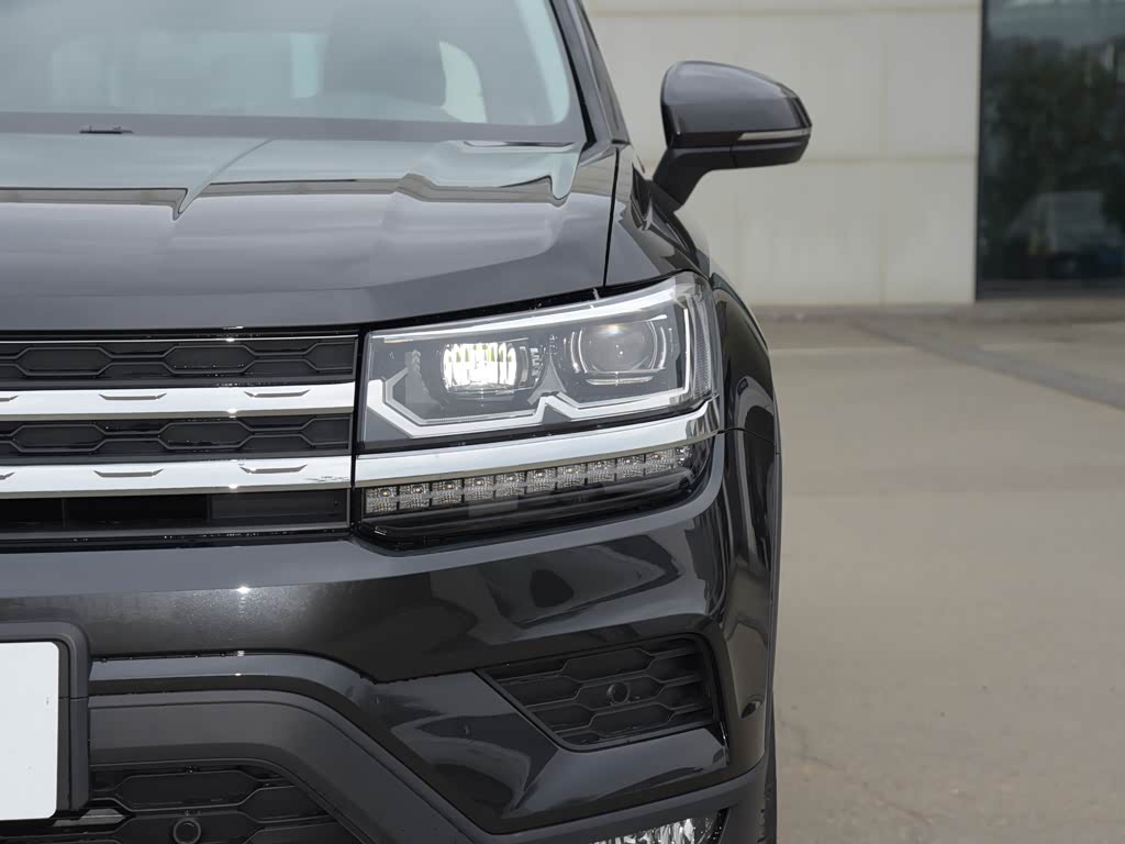 上汽大众 途岳 2022款 280tsi 两驱旗舰版