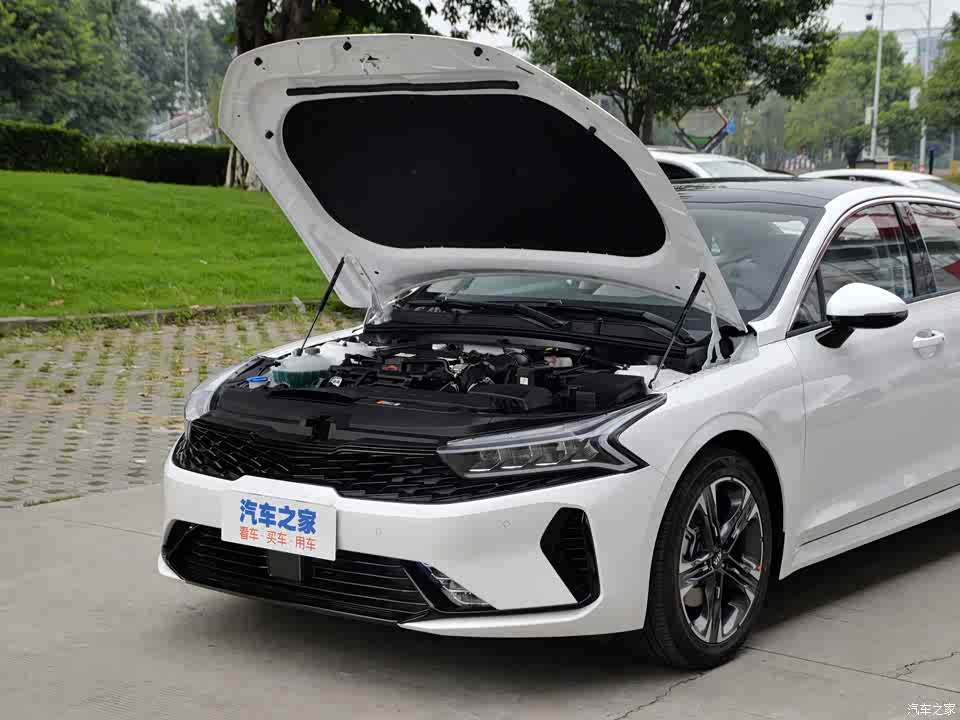 东风悦达起亚 k5凯酷 2020款 1.5t dct高配版