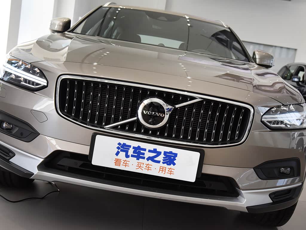 沃尔沃(进口) 沃尔沃v90 2022款 cross country b5 awd 智尊版