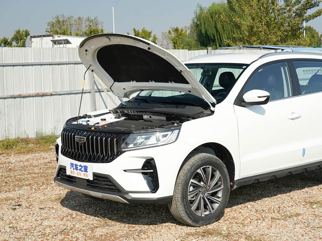 吉利汽车 远景x6 2021款 pro 1.4t 手动豪华型